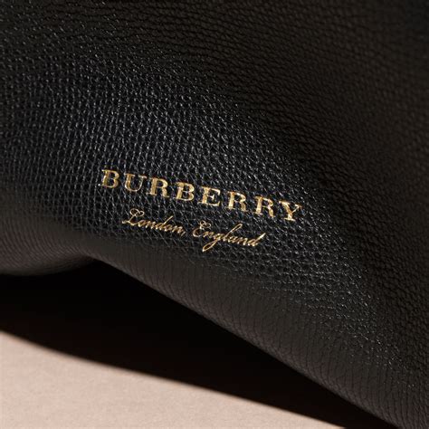 burberry the medium banner in leather and house check